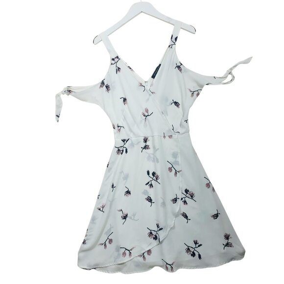 drop sleeve floral summer sundress size small Dynamite - Picture 14 of 16